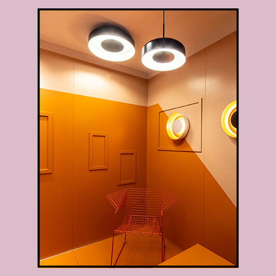 AQForm :: Lampa wisząca Maxi Ring dot LED  śr. 50,3 czarno-biała