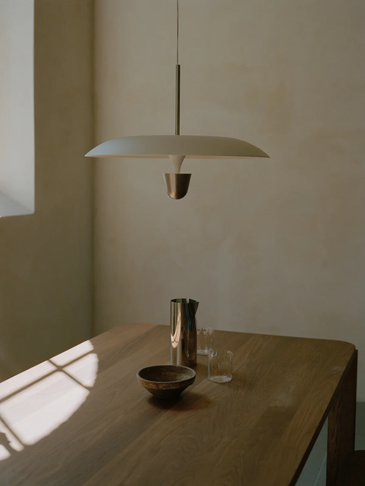 New Works :: Lampa wisząca Kantarell śr. 55 cm biała / nikiel 