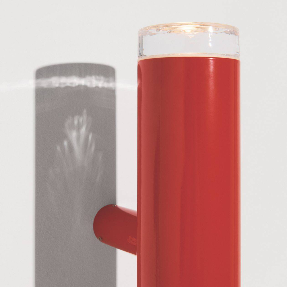 Petite Friture :: Lampa ścienna / kinkiet Pyl wys. 75 cm czerwony