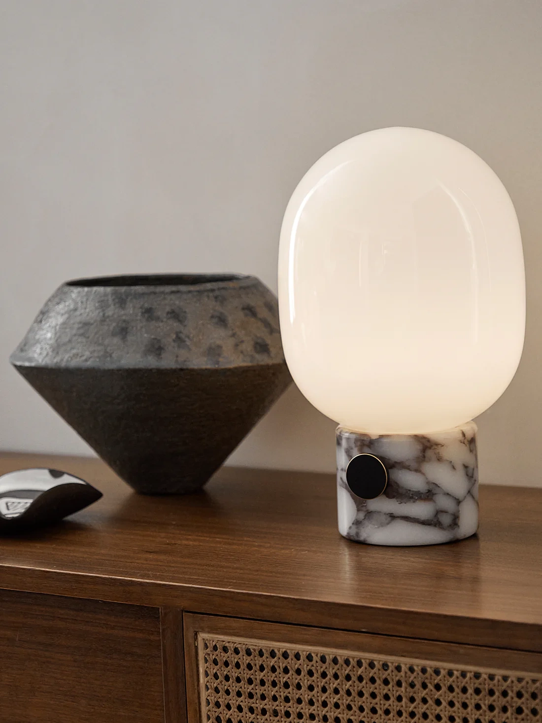 Audo Copenhagen :: Lampa stołowa JWDA