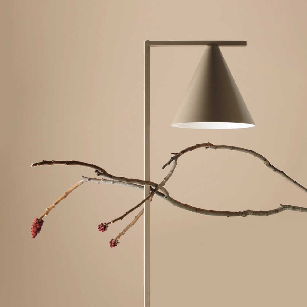 Artera :: Lampa podłogowa Form wys. 164 cm beżowa