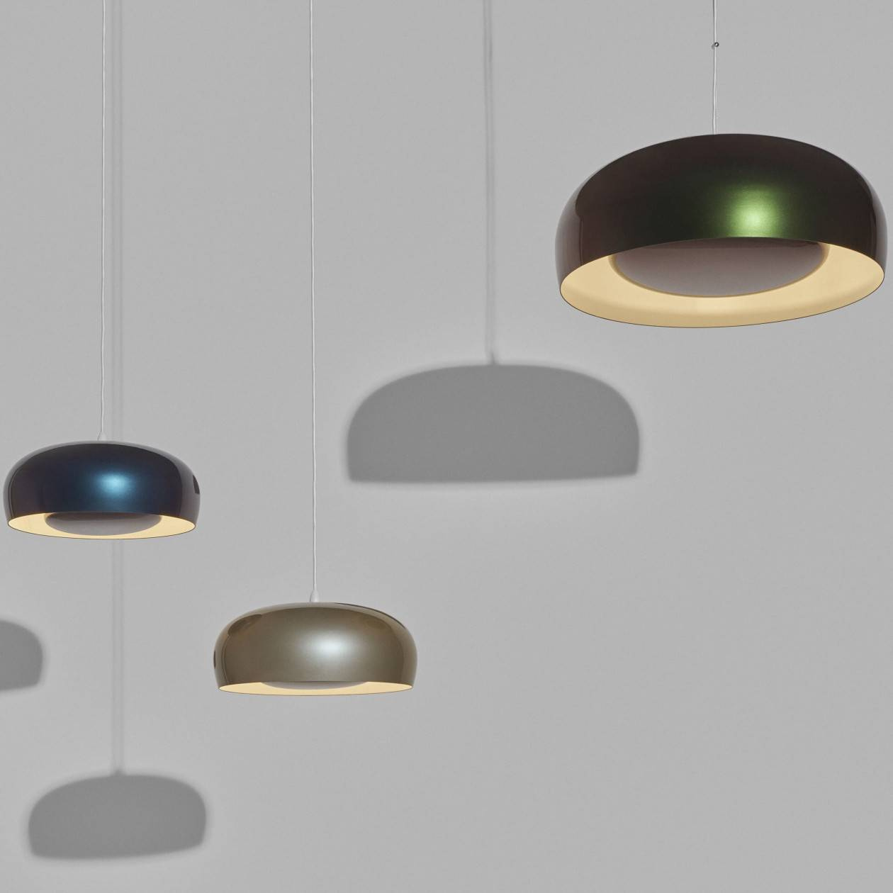 Petite Friture :: Lampa wisząca Brush śr. 35 cm srebrna