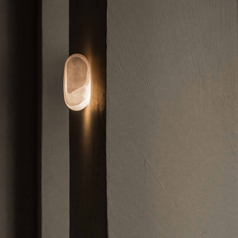 Embassy Interiors :: Lampa ścienna / kinkiet Alkione śr. 15 cm alabaster ze wzorem