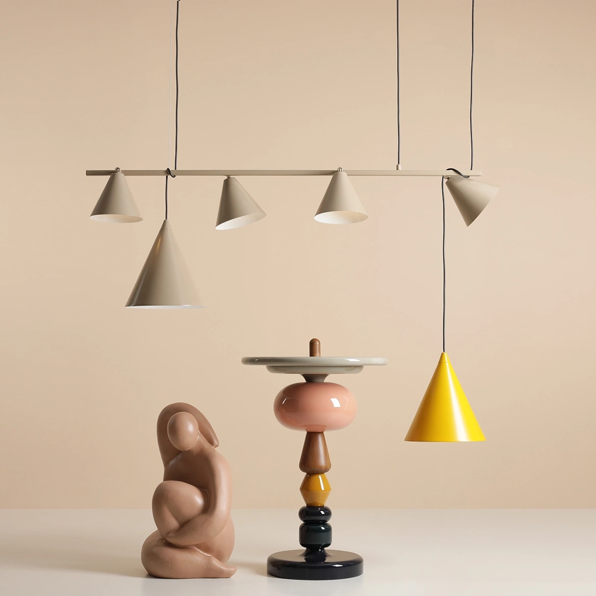 Artera::Lampa wisząca Form 4 szer. 120 cm beżowa