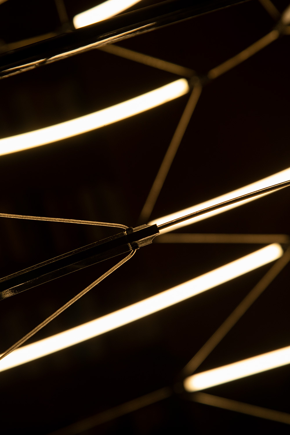 Nemo Lighting :: Lampa wisząca Drop 5 śr. 70 cm czarna