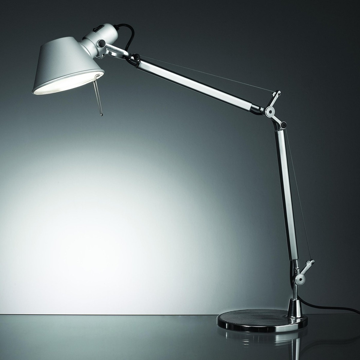 Artemide :: Lampa biurkowa Tolomeo Mini srebrna wys. 54 cm