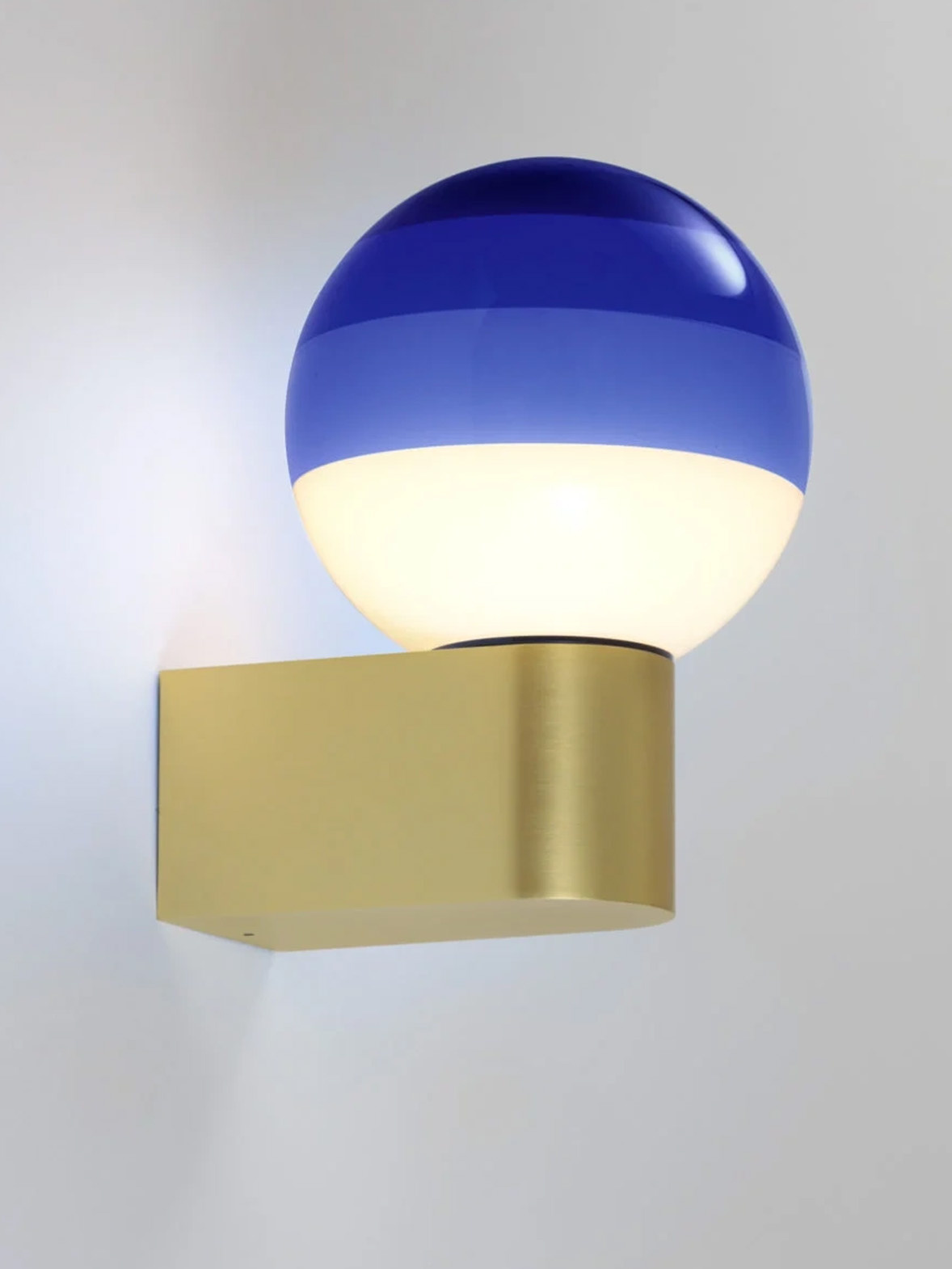 Marset :: Lampa ścienna / kinkiet Dipping śr. 12,5 cm niebieska