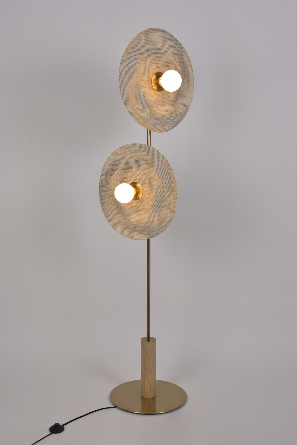 Market Set :: Lampa podłogowa Rivage 2l L wys. 185 cm beżowo-złota