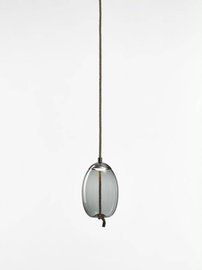 Brokis :: Lampa wisząca Knot Small Uovo śr. 18 cm czarna