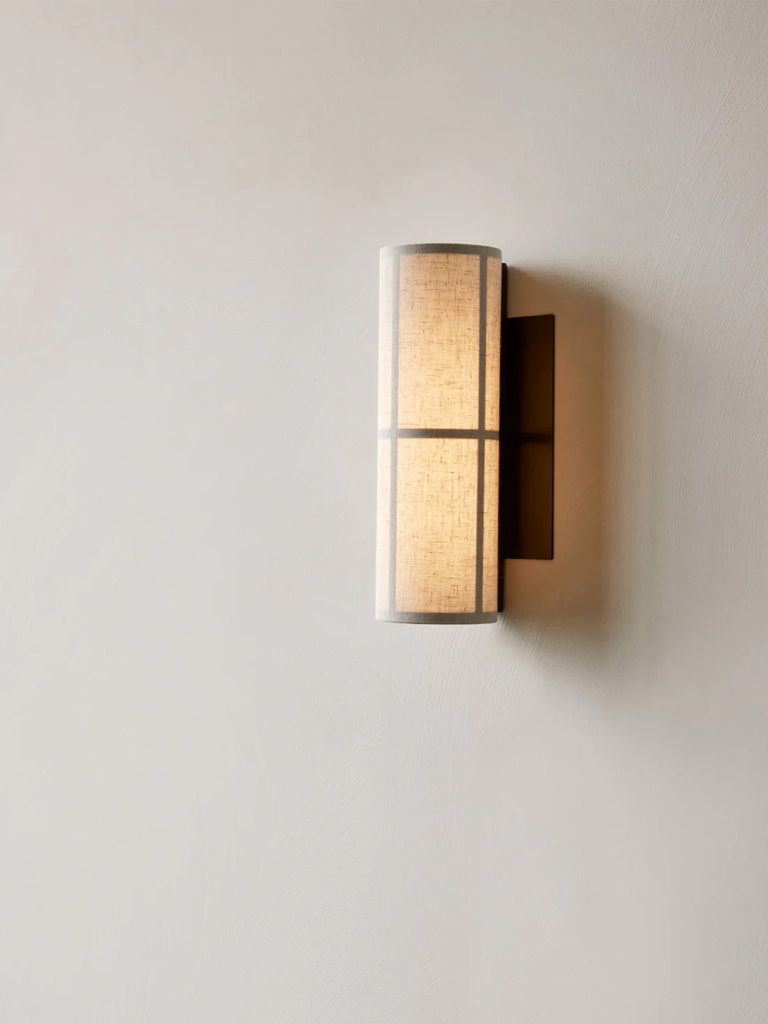 Audo Copenhagen :: Lampa ścienna Hashira