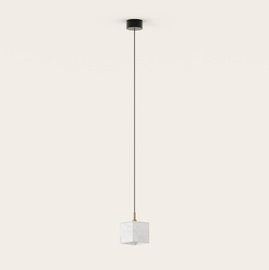Aromas :: Lampa wisząca Cubic szer. 10 cm klosz alabaster / złoty metal