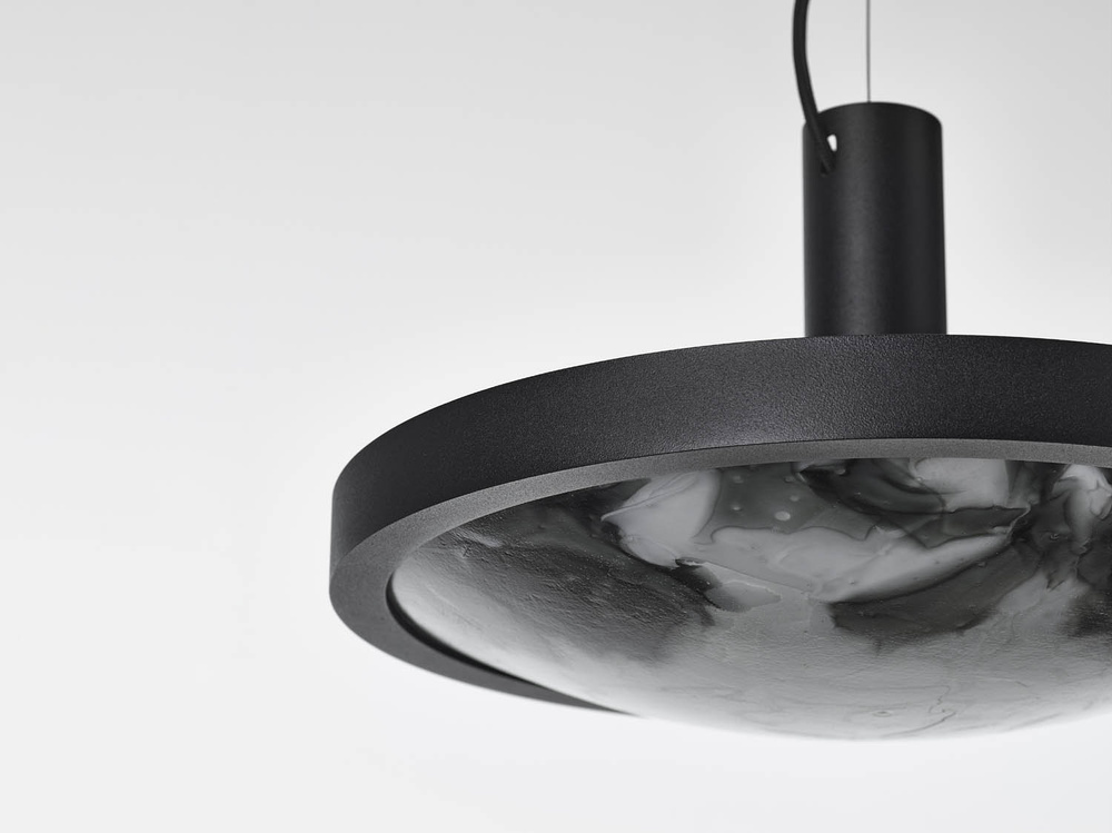 Brokis :: Lampa Wisząca Convex śr. 42,6 cm transparentna czarna