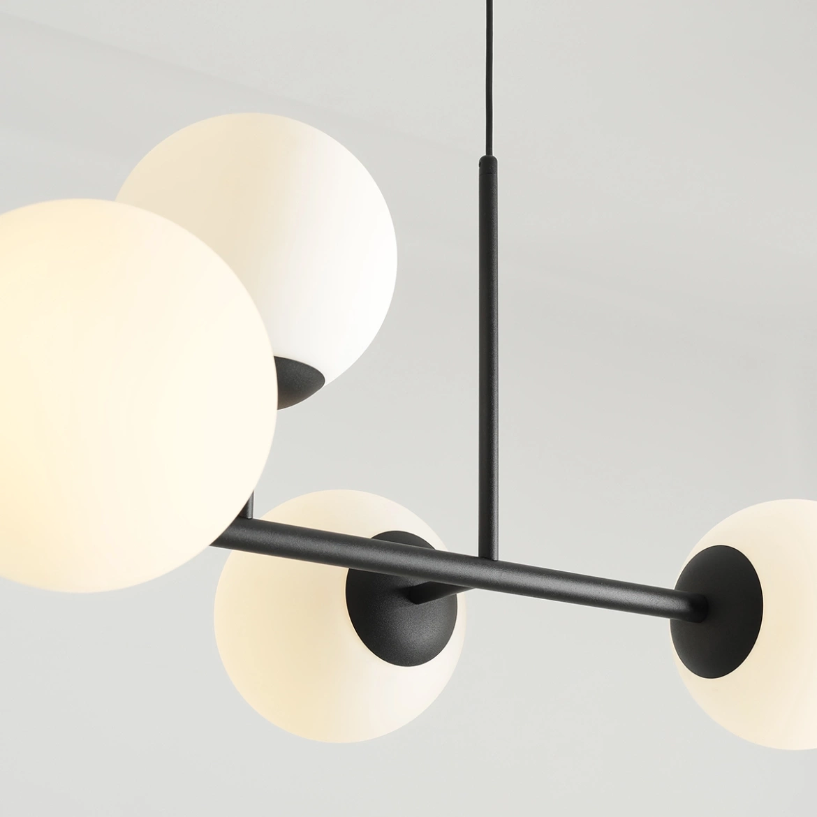 Artera :: Lampa wisząca Fin 6 szer. 142 cm czarna