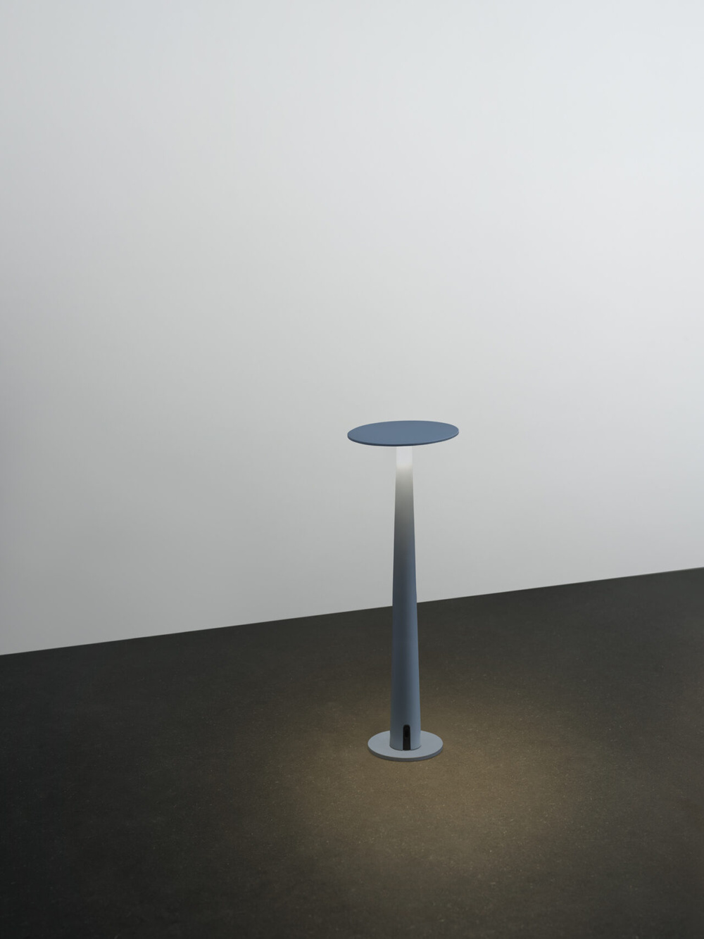 Nemo Lighting :: Lampa stołowa Portofino wys. 30,5 cm czarna / marmurowa podstawa