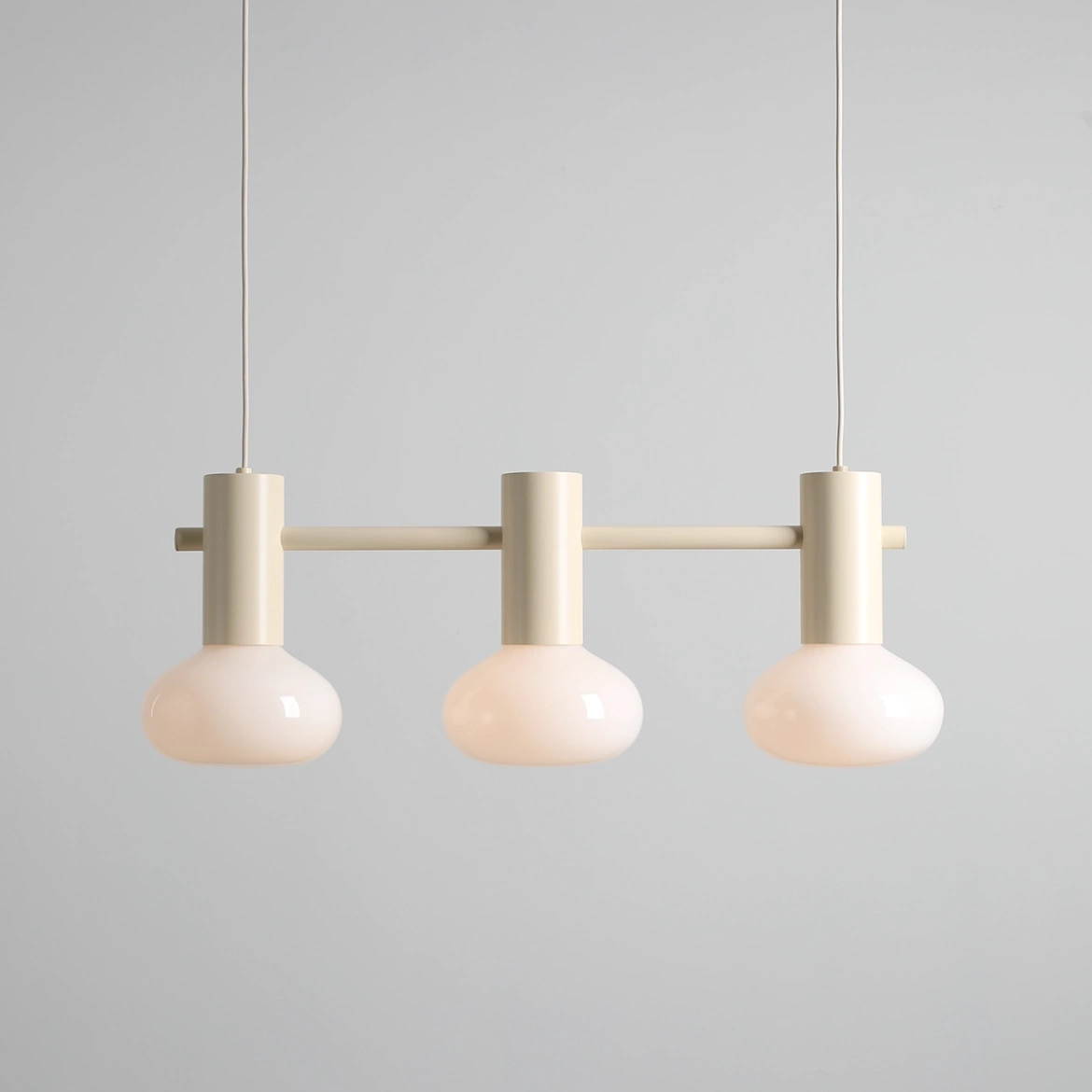 Artera :: Lampa wisząca Flo 3 Cream szer. 75 cm kremowa