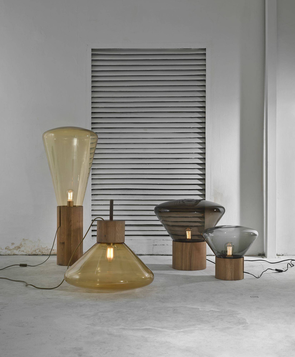 Brokis ::  Lampa stołowa Muffins wys. 34,5 cm brązowa