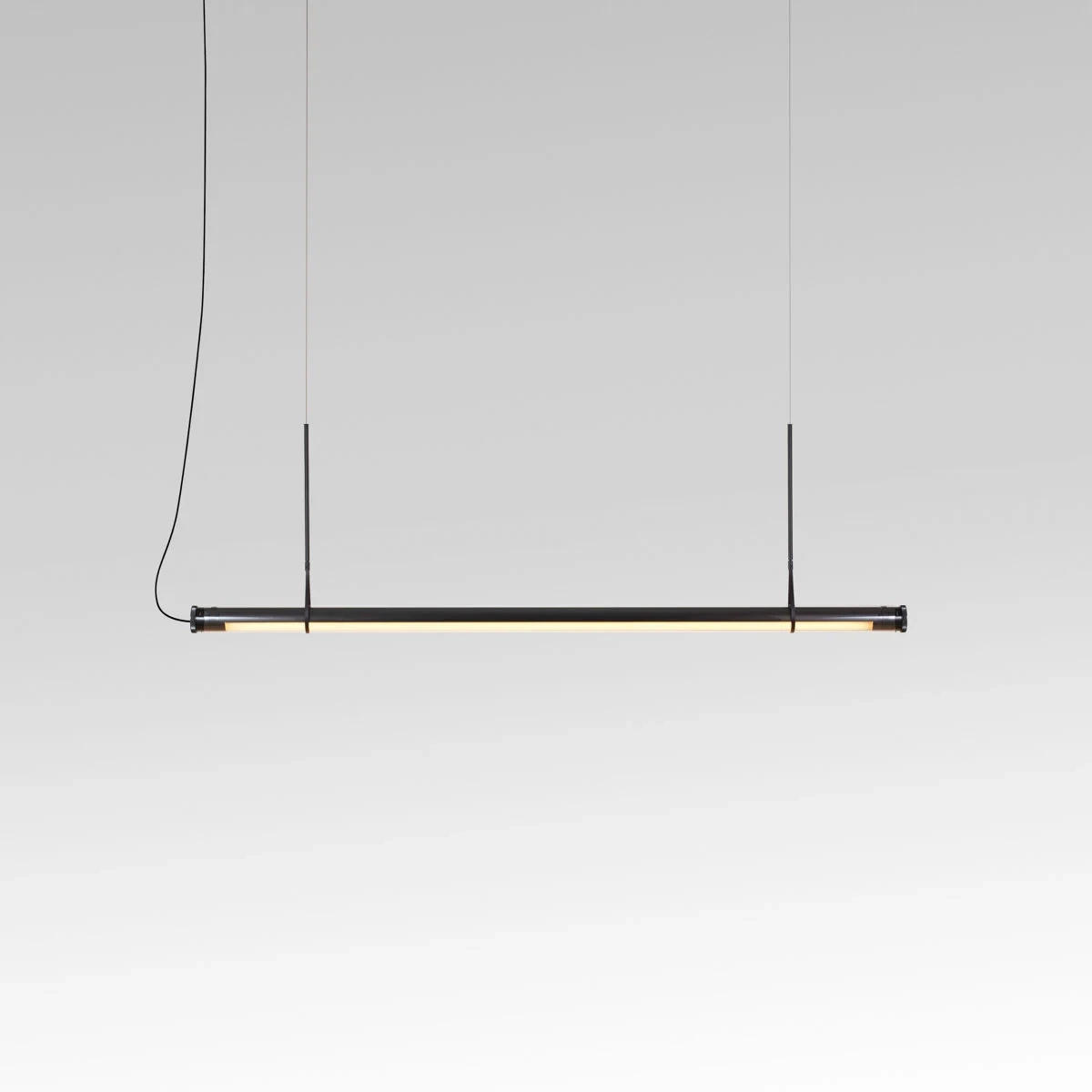 Marset :: Lampa wisząca Fris Pro szer. 155 cm czarna