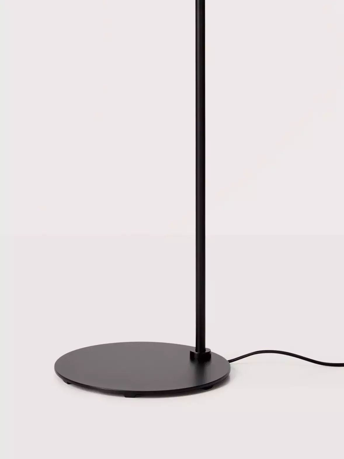 Aromas :: Lampa podłogowa Dodo czarna wys. 136 cm