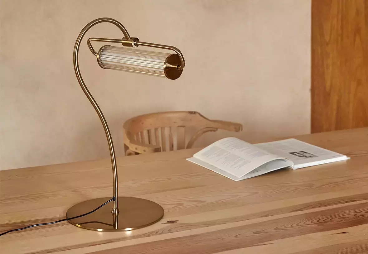 Aromas :: Lampa stołowa Ison czarna wys. 48,7 cm