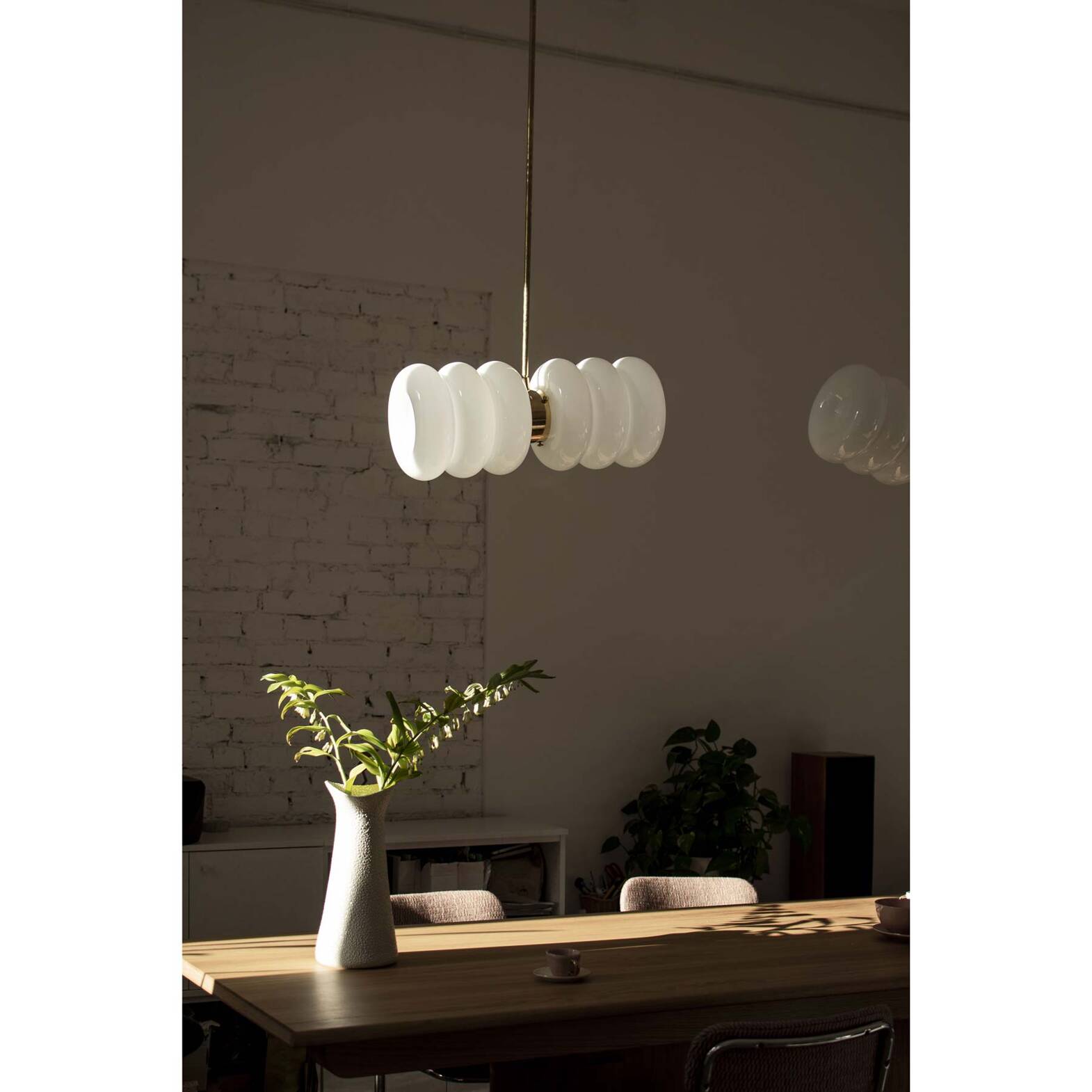 Embassy Interiors :: Lampa wisząca / podwójny żyrandol Bibe szer. 56 cm