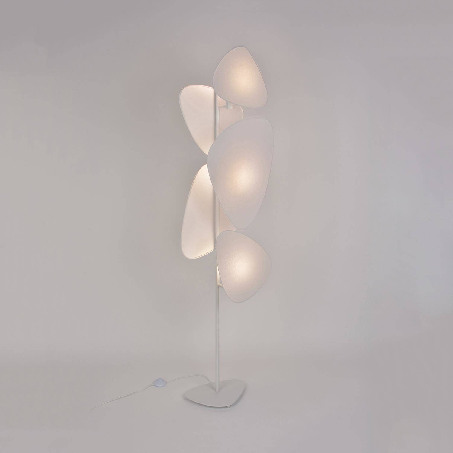 Market Set :: Lampa podłogowa Screen biała wys. 179 cm