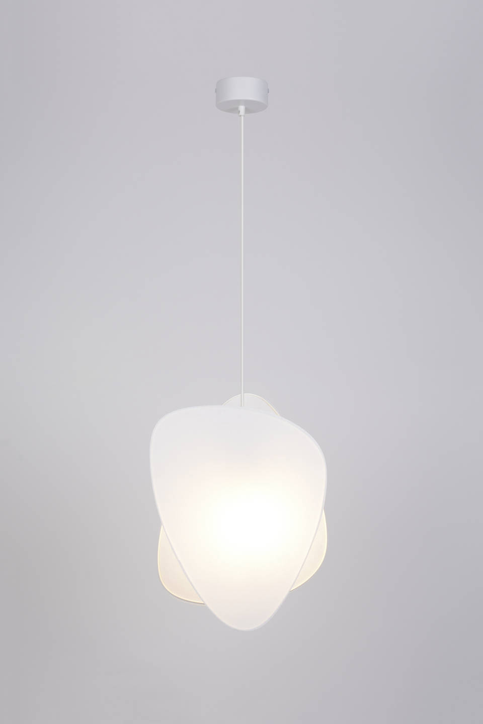 Market Set :: Lampa wisząca Screen biała wys. klosza 44,5 cm