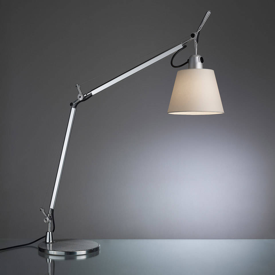 Artemide :: Lampa biurkowa Tolomeo Basculante srebrno-beżowa wys. 75 cm