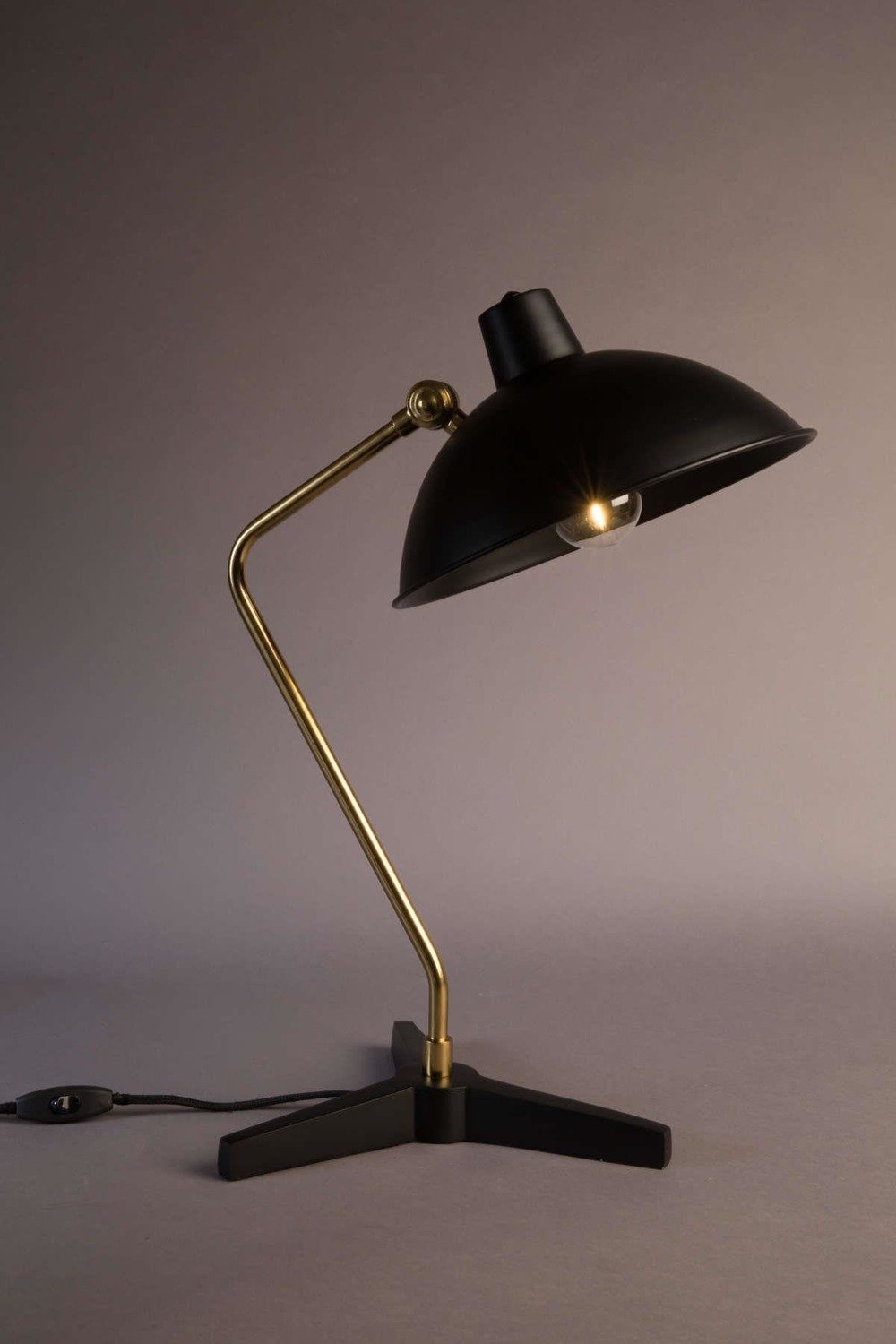 Dutchbone :: Lampa stołowa metalowa Devi czarna