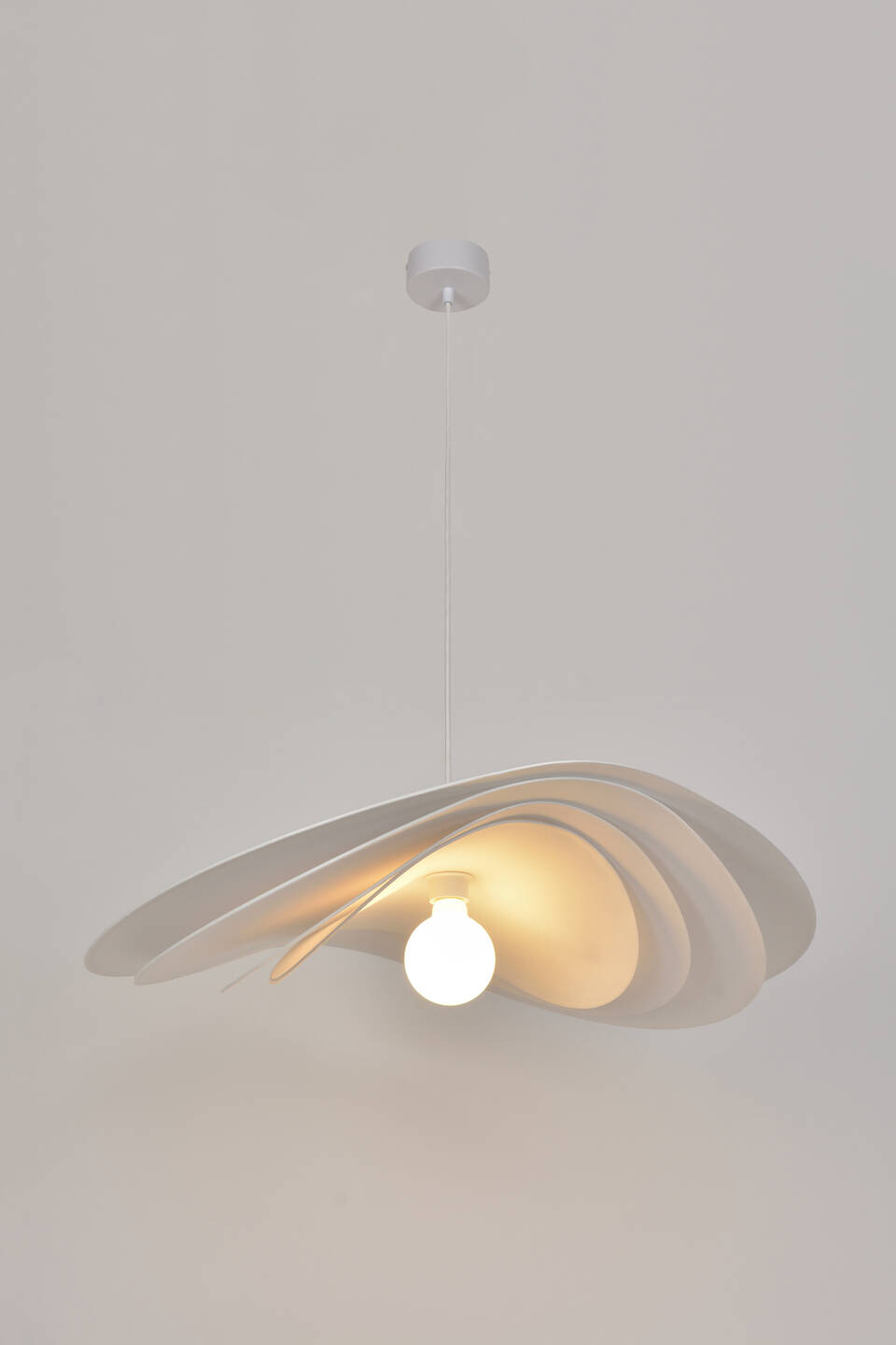 Market Set :: Lampa wisząca Selenitis D78 śr. 78 cm biała